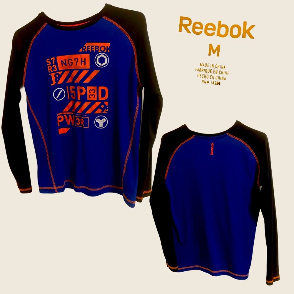 Long sleeve shirt.